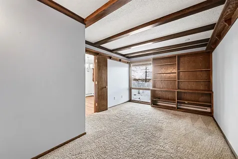 6085 Lincoln Drive Edina MN 55436