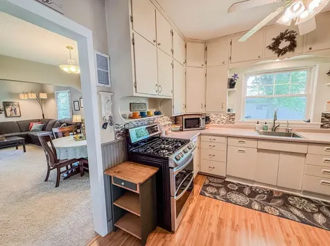 1316 W Fairview Avenue Olivia MN 56277