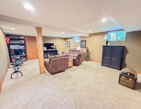 1316 W Fairview Avenue Olivia MN 56277