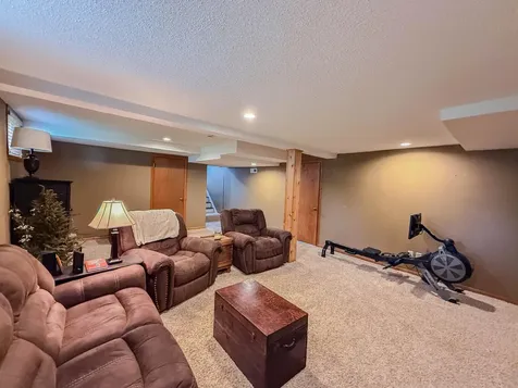 1316 W Fairview Avenue Olivia MN 56277