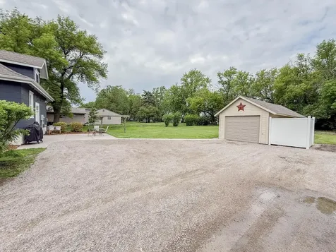 1316 W Fairview Avenue Olivia MN 56277
