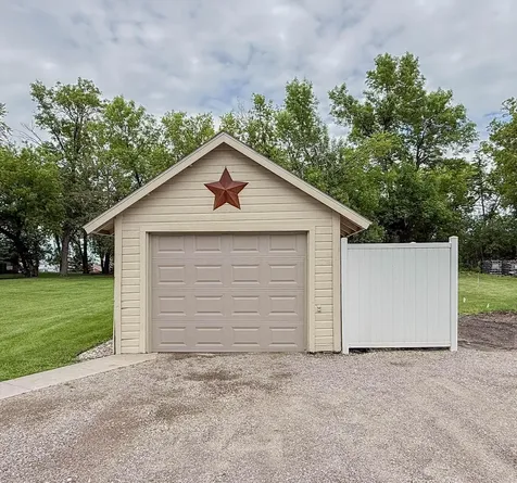 1316 W Fairview Avenue Olivia MN 56277
