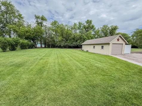 1316 W Fairview Avenue Olivia MN 56277