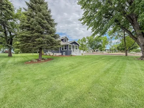 1316 W Fairview Avenue Olivia MN 56277