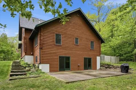 260 4th Avenue Clayton WI 54004