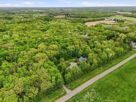 260 4th Avenue Clayton WI 54004