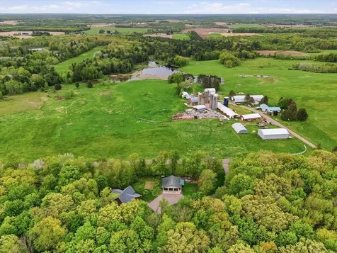 260 4th Avenue Clayton WI 54004
