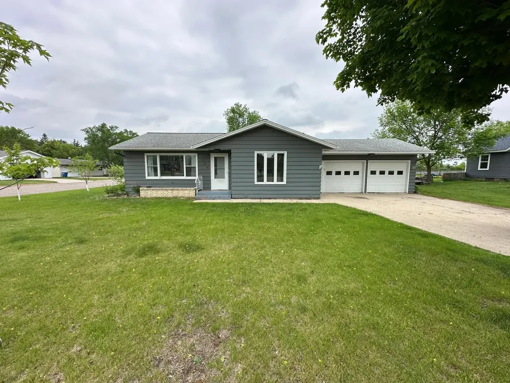 824 Irving Avenue SW Wadena MN 56482