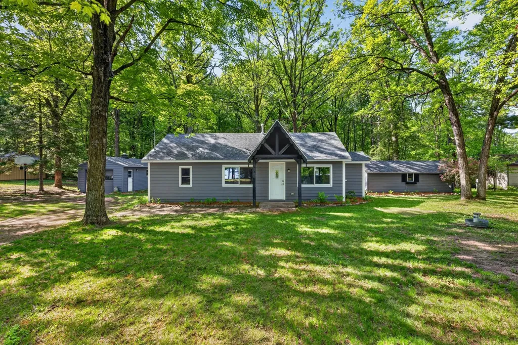 8612 Paradise Beach Road Brainerd MN 56401