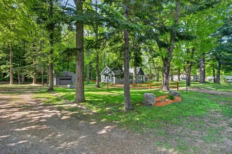 8612 Paradise Beach Road Brainerd MN 56401