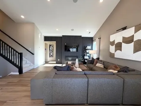 1649 Lund Way Shakopee MN 55379