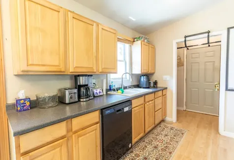 617 Cedar Lane Moorhead MN 56560