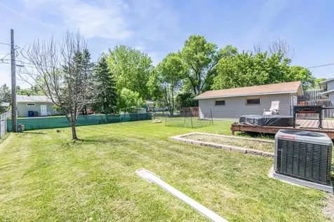 617 Cedar Lane Moorhead MN 56560