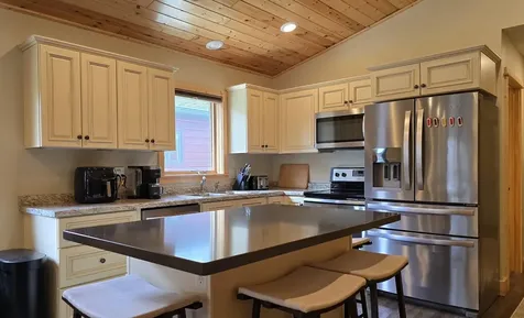 5882 Lakeshore Lane NW Cass Lake MN 56633