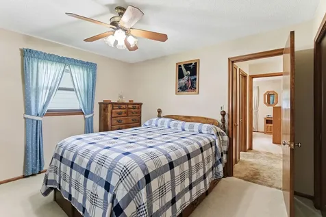 300 Edith Drive West Saint Paul MN 55118