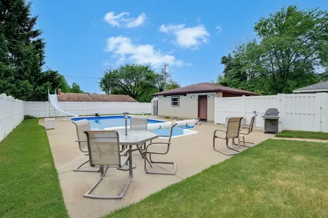 300 Edith Drive West Saint Paul MN 55118