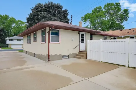 300 Edith Drive West Saint Paul MN 55118