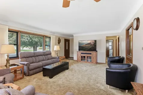 300 Edith Drive West Saint Paul MN 55118