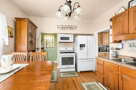 427 N 63rd Avenue W Duluth MN 55807