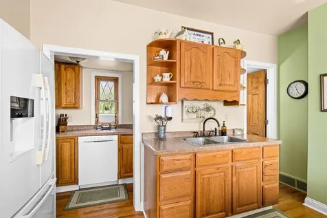 427 N 63rd Avenue W Duluth MN 55807