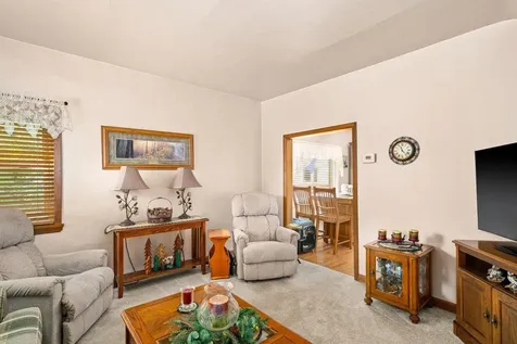427 N 63rd Avenue W Duluth MN 55807