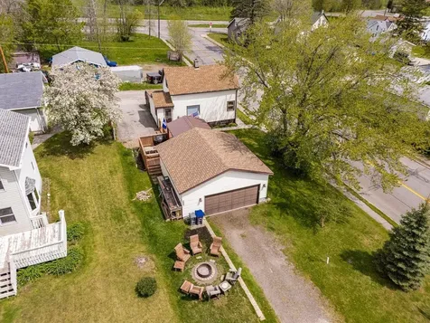 427 N 63rd Avenue W Duluth MN 55807
