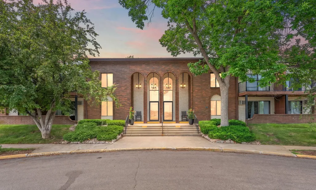 7330 York Avenue S Edina MN 55435