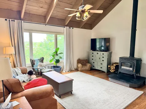 102 Arrowhead Road Emmons MN 56029