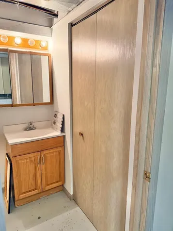 102 Arrowhead Road Emmons MN 56029
