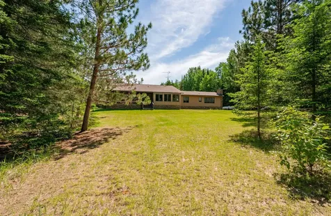 51301 Pine Point Road Bigfork MN 56628