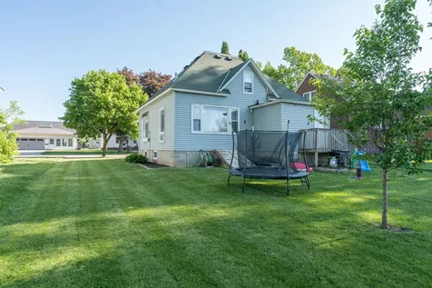 317 Walnut Street SW Sleepy Eye MN 56085