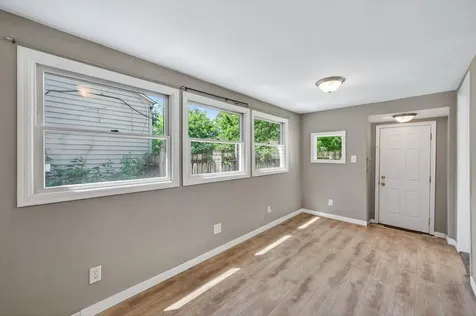 869 Desoto Street Saint Paul MN 55130