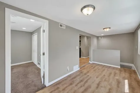 869 Desoto Street Saint Paul MN 55130