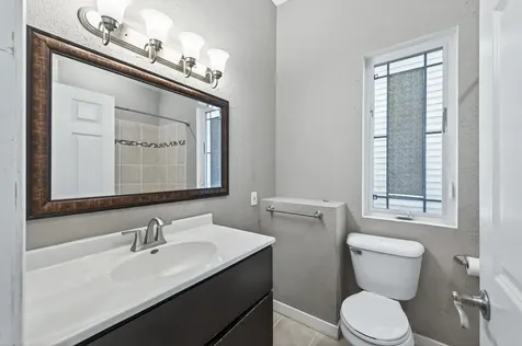 869 Desoto Street Saint Paul MN 55130