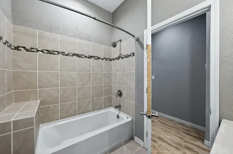 869 Desoto Street Saint Paul MN 55130