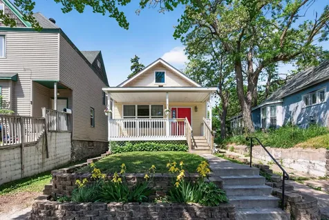 869 Desoto Street Saint Paul MN 55130