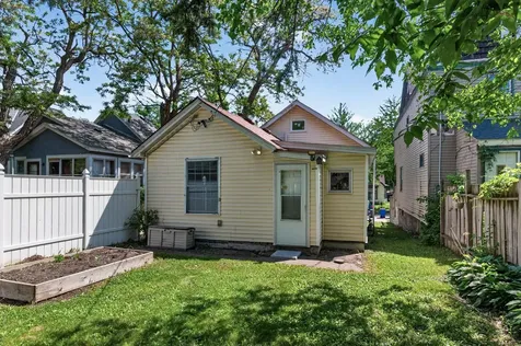 869 Desoto Street Saint Paul MN 55130
