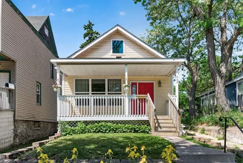 869 Desoto Street Saint Paul MN 55130