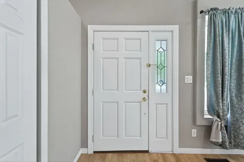 869 Desoto Street Saint Paul MN 55130