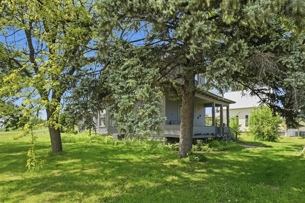 201 5th Street N Grove City MN 56243