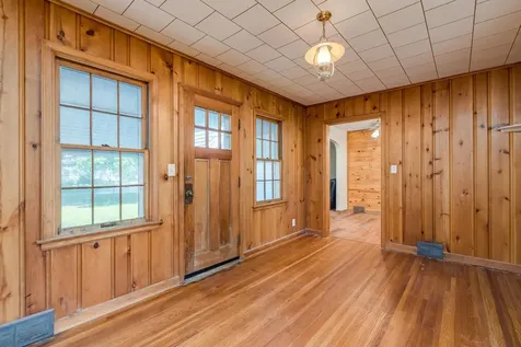 705 N Carver Street Winthrop MN 55396