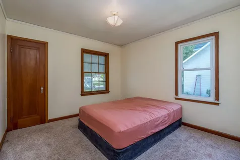 705 N Carver Street Winthrop MN 55396