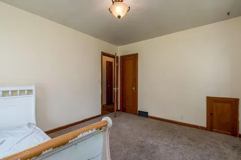 705 N Carver Street Winthrop MN 55396