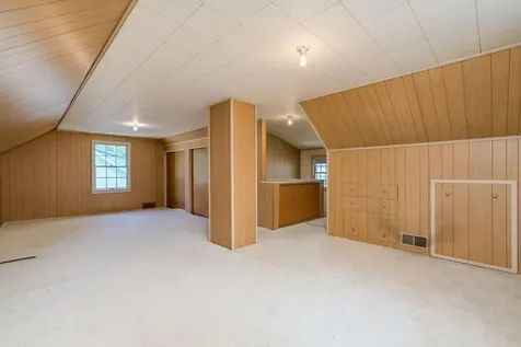705 N Carver Street Winthrop MN 55396