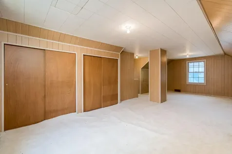 705 N Carver Street Winthrop MN 55396