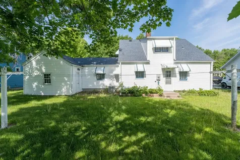 705 N Carver Street Winthrop MN 55396