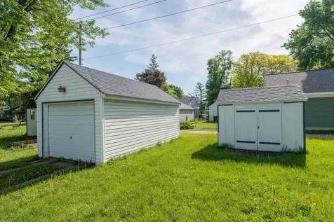 705 N Carver Street Winthrop MN 55396