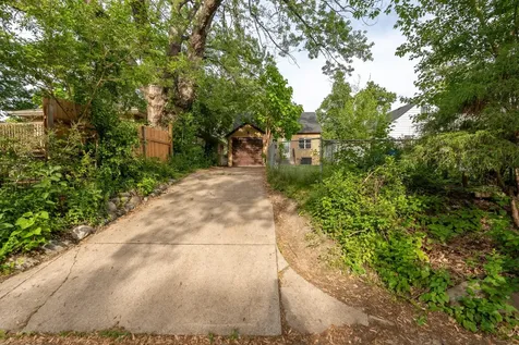 3321 Beard Avenue N Robbinsdale MN 55422