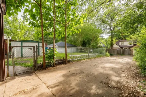 3321 Beard Avenue N Robbinsdale MN 55422