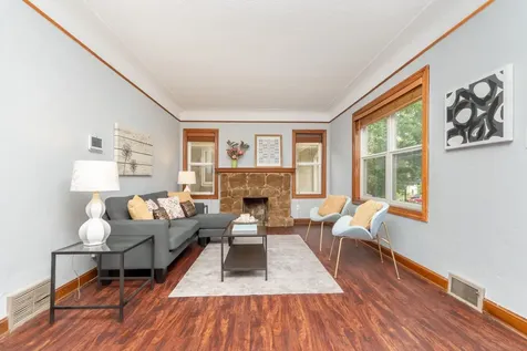 3321 Beard Avenue N Robbinsdale MN 55422